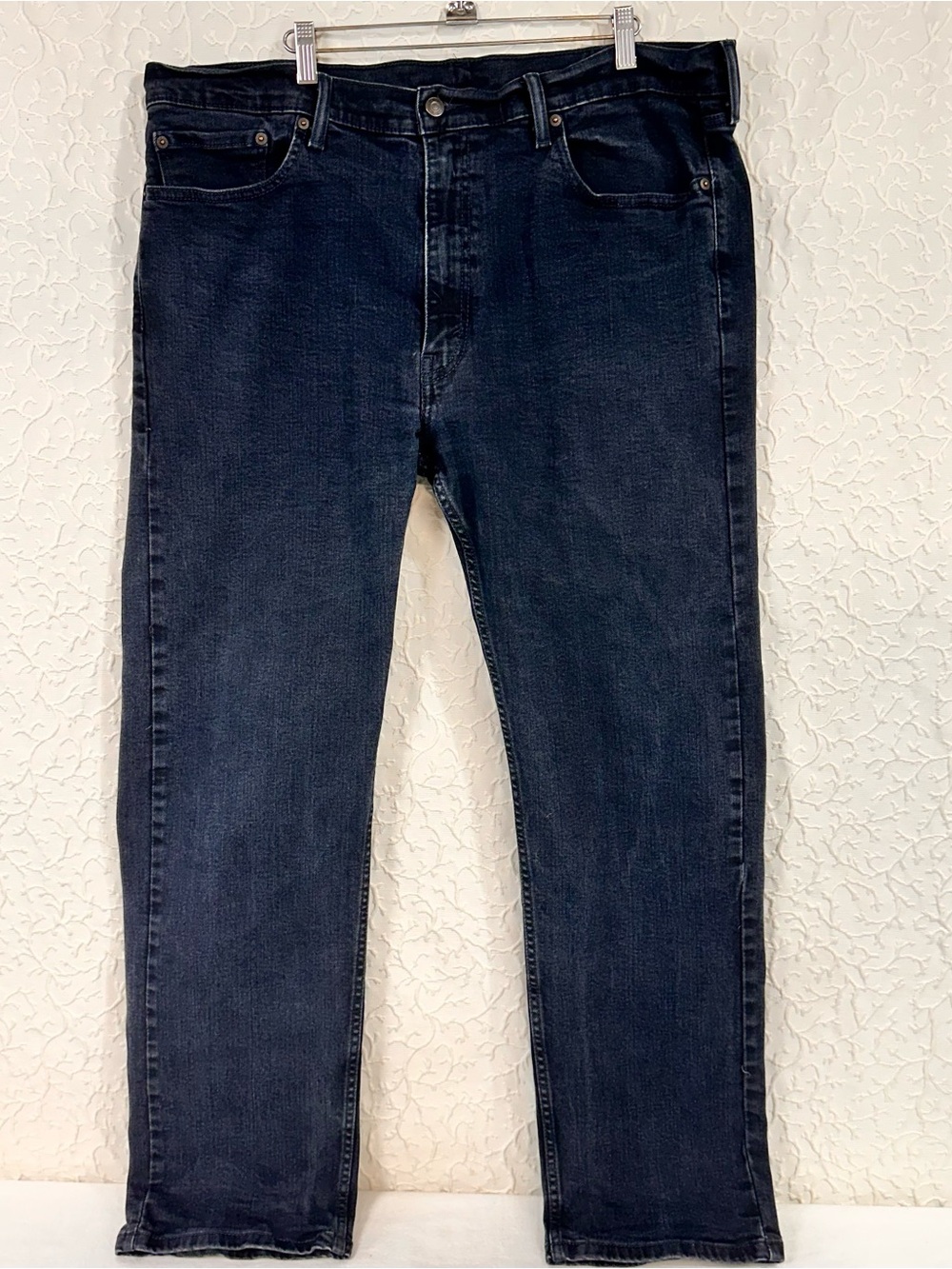 Men's Dark Wash Straight-Leg Jeans - Blue Levi's 505 Men's Jeans Size 40/32